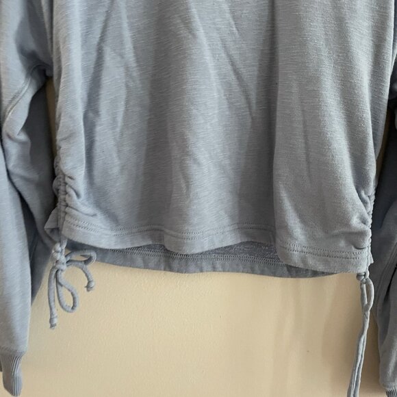 American Eagle Women XS Light Blue Soft Fleece Crew Neck Cinch-Waist Sweatshirt - Picture 4 of 12